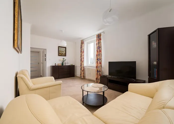 Kino Femina Homely By Bookinghost Апартаменты *