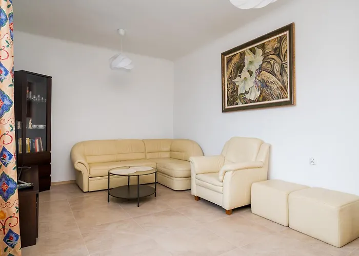 Kino Femina Homely By Bookinghost * Warszawa